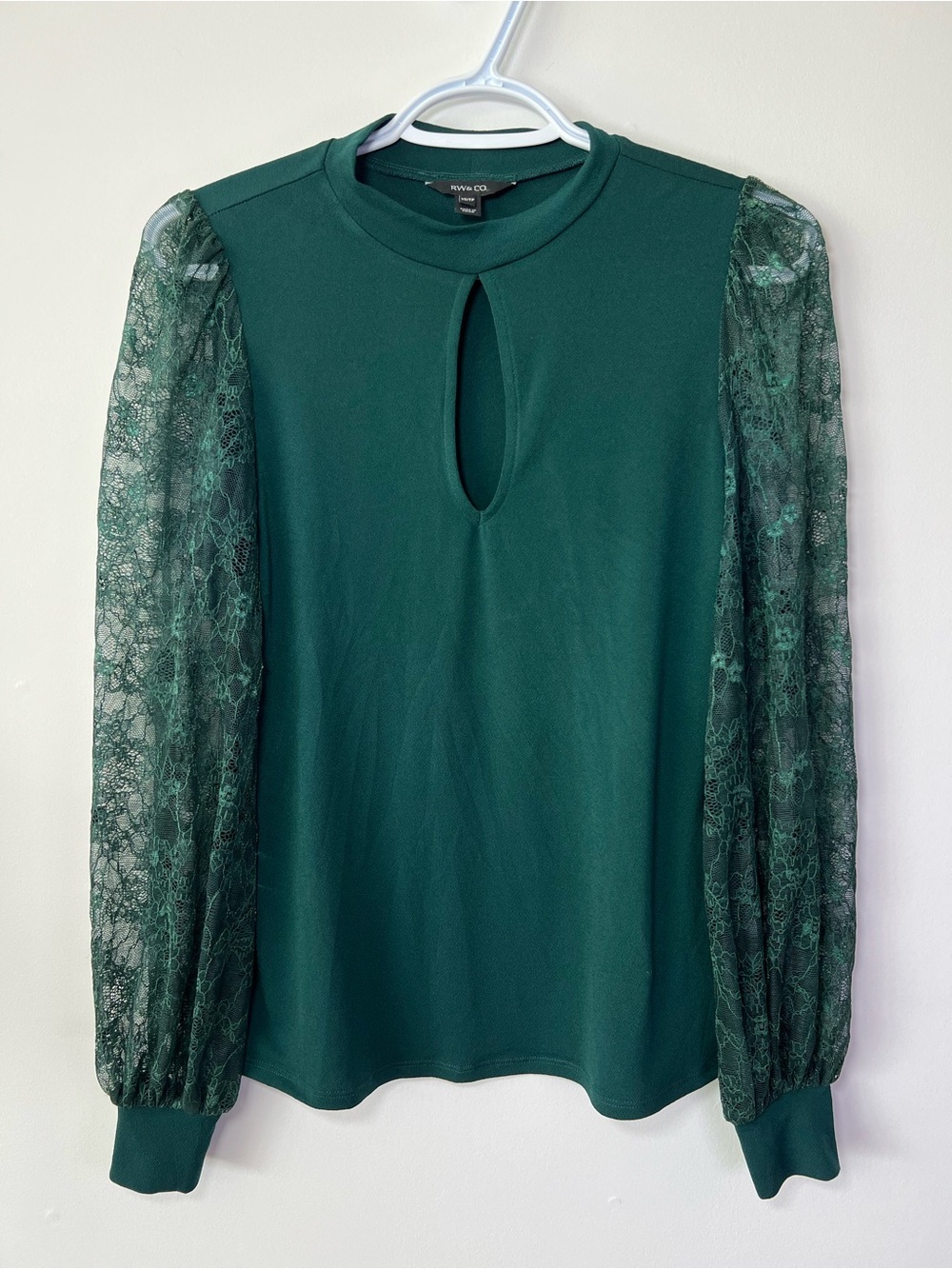 RW&CO. Women’s XS Emerald Green Chic Minimalist Lace-Sleeve Keyhole Blouse
